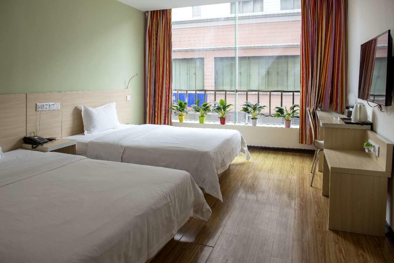 E+ Hotel Guangzhou Baixin Branch Экстерьер фото