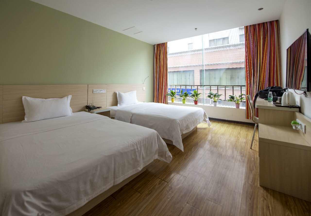 E+ Hotel Guangzhou Baixin Branch Экстерьер фото