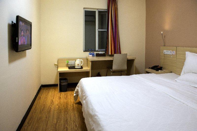 E+ Hotel Guangzhou Baixin Branch Экстерьер фото
